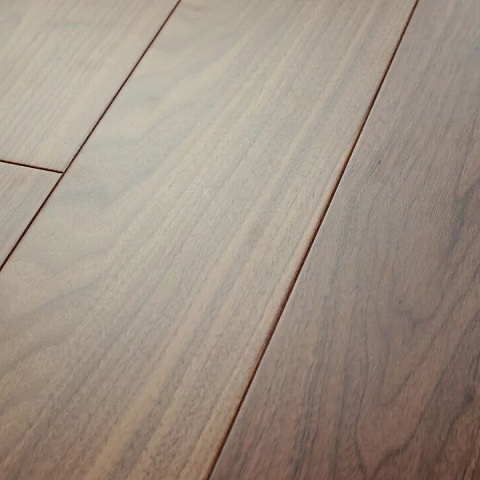HM Flooring 14 мм шип-паз Орех американский тонированный Селект лак с фаской (фото 4)